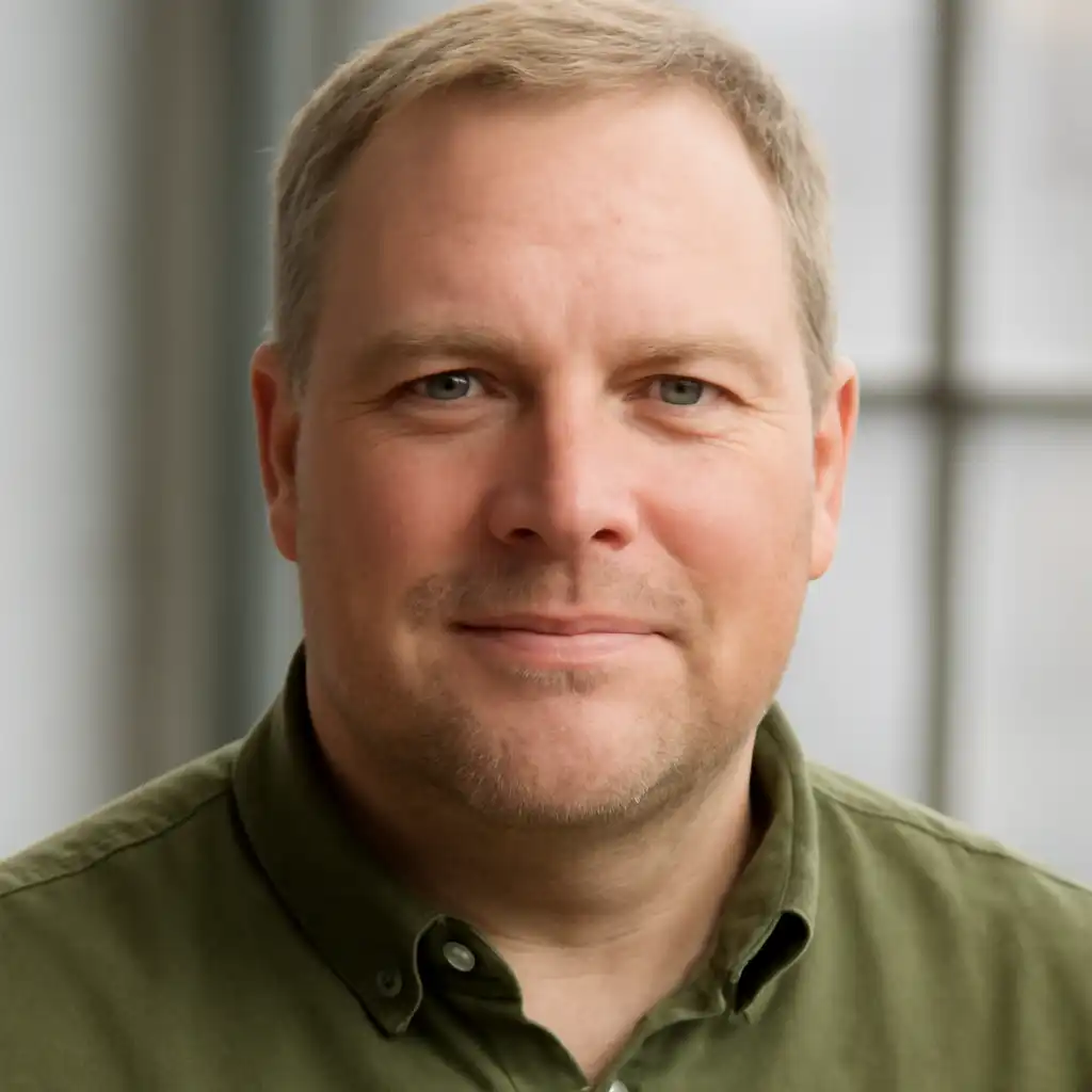 Derek Hollingsworth